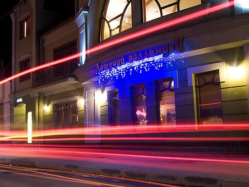 Hotel Letuchiy Gollandets Uschhorod Exterior foto