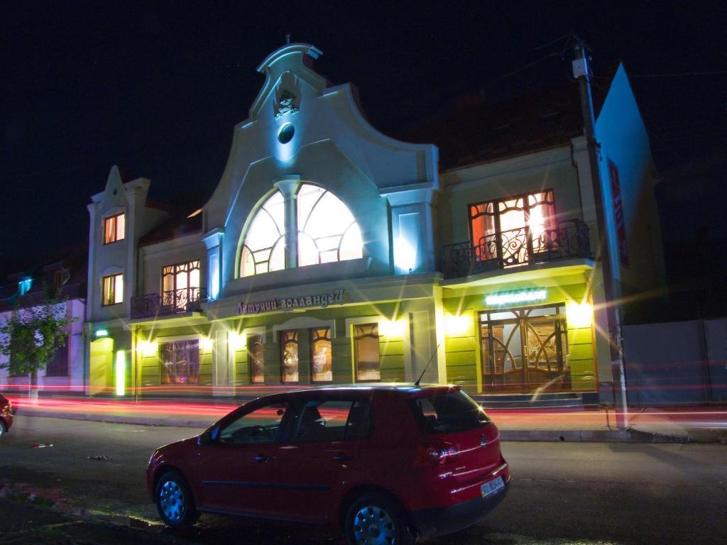 Hotel Letuchiy Gollandets Uschhorod Exterior foto
